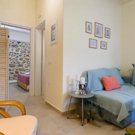 Konstantis Holiday home *